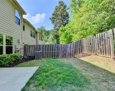 7245 Heritage Oak Court - Photo Thumbnail 56