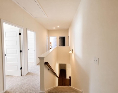2308 Hastings Manor Lane - Photo Thumbnail 7