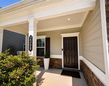 2308 Hastings Manor Lane - Photo Thumbnail 1