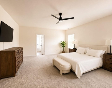 2308 Hastings Manor Lane - Photo Thumbnail 9