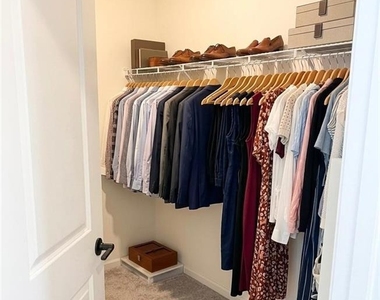 2308 Hastings Manor Lane - Photo Thumbnail 13