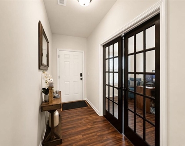 2308 Hastings Manor Lane - Photo Thumbnail 2