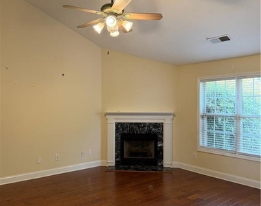 508 Lee Miller Drive - Photo Thumbnail 3