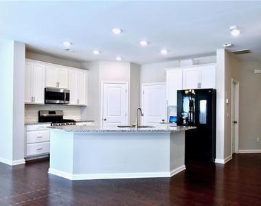 4270 Bryton Trace Drive - Photo Thumbnail 7