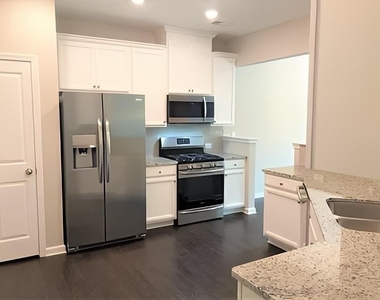 1327 Elderwood Way - Photo Thumbnail 7