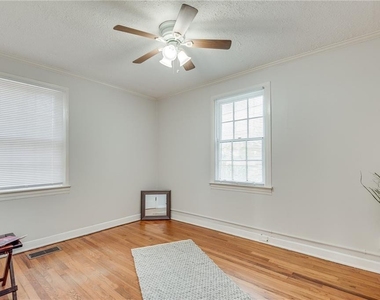 388 Ashley Avenue Ne - Photo Thumbnail 16