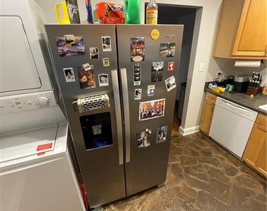 388 Ashley Avenue Ne - Photo Thumbnail 12