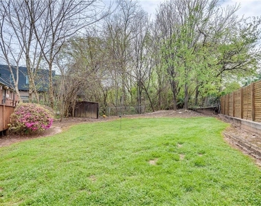 388 Ashley Avenue Ne - Photo Thumbnail 19