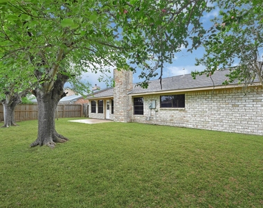 2730 Mesquite Drive - Photo Thumbnail 18