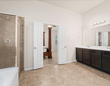 118 Red Deer Place - Photo Thumbnail 14