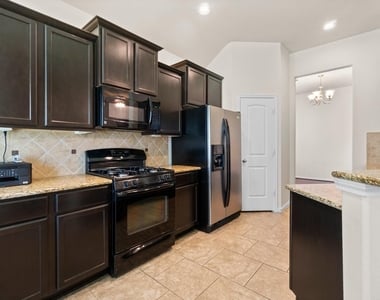 118 Red Deer Place - Photo Thumbnail 3