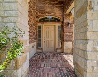 118 Red Deer Place - Photo Thumbnail 5