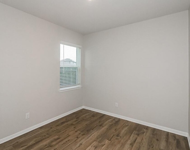 191 Emma Rose Drive - Photo Thumbnail 11
