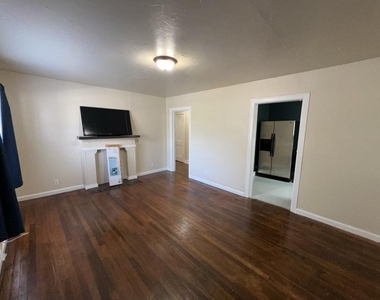 1552 Lombardy Street - Photo Thumbnail 2