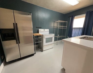 1552 Lombardy Street - Photo Thumbnail 7