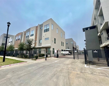 2401 Crawford Street - Photo Thumbnail 1