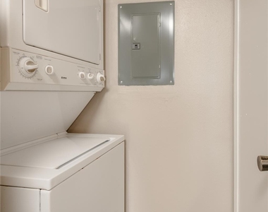 1228 Avenue O - Photo Thumbnail 12