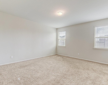 20923 Corisande Street - Photo Thumbnail 10
