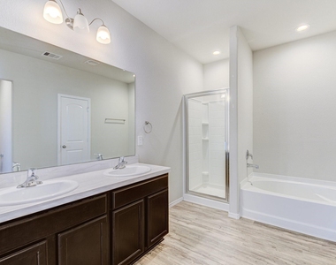 20923 Corisande Street - Photo Thumbnail 11