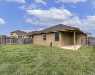 20923 Corisande Street - Photo Thumbnail 19