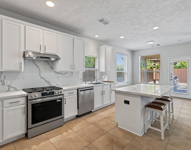 22 Frontera Circle - Photo Thumbnail 4