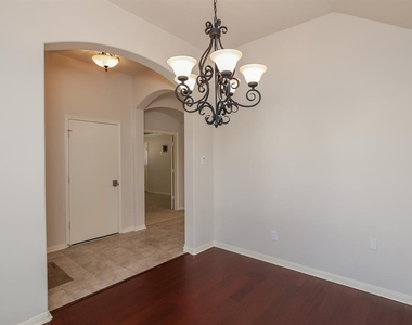 11414 Ryan Manor Drive - Photo Thumbnail 1