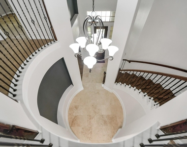 12430 Fossil Point Lane - Photo Thumbnail 9