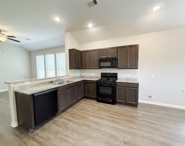 14613 E Pine Heart Drive - Photo Thumbnail 6
