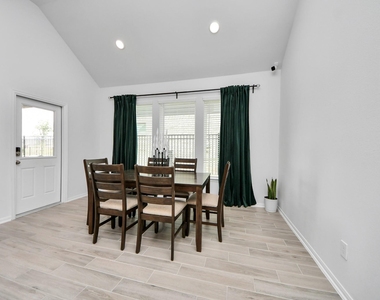 1614 Sequoia Run Drive - Photo Thumbnail 22