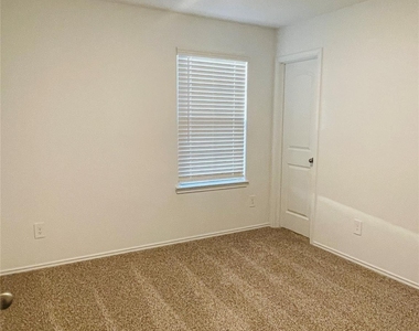 5146 Bay Meadows Lane Lane - Photo Thumbnail 32