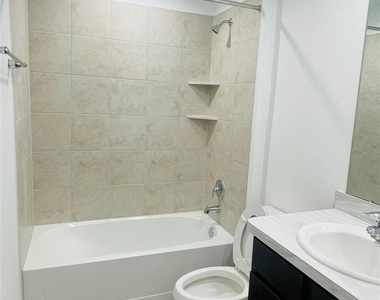 5146 Bay Meadows Lane Lane - Photo Thumbnail 28