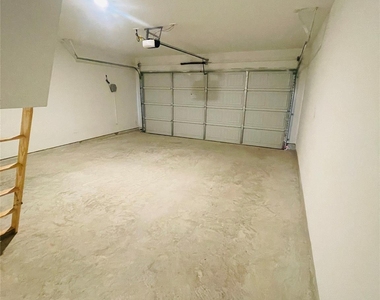5146 Bay Meadows Lane Lane - Photo Thumbnail 20