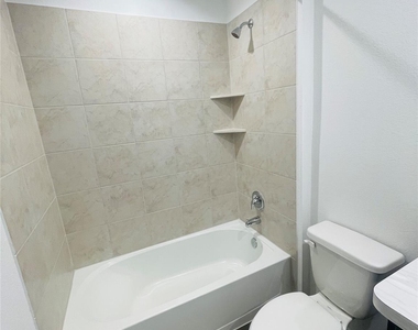 5146 Bay Meadows Lane Lane - Photo Thumbnail 27