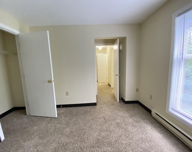 163 Eastern - Photo Thumbnail 17
