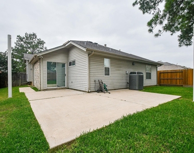 10614 Sunswept Fields Lane - Photo Thumbnail 28