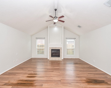 10614 Sunswept Fields Lane - Photo Thumbnail 10