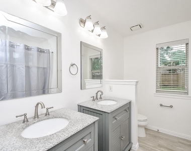 10614 Sunswept Fields Lane - Photo Thumbnail 17