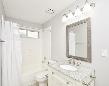 10614 Sunswept Fields Lane - Photo Thumbnail 25