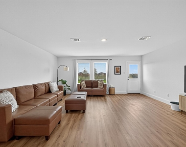 27615 Seascape Village Drive - Photo Thumbnail 8