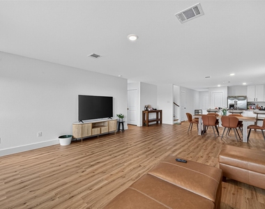 27615 Seascape Village Drive - Photo Thumbnail 7