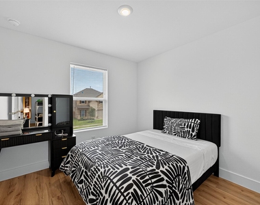 27615 Seascape Village Drive - Photo Thumbnail 25