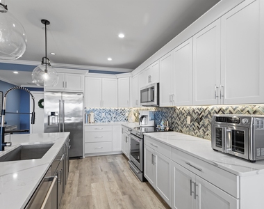 535 Ocean - Photo Thumbnail 14
