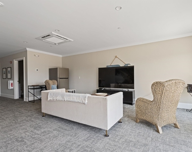 535 Ocean - Photo Thumbnail 38