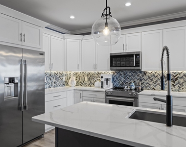 535 Ocean - Photo Thumbnail 15