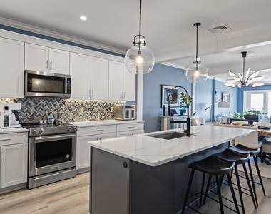 535 Ocean - Photo Thumbnail 17