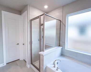 21818 Fitzroy Manor Lane - Photo Thumbnail 15