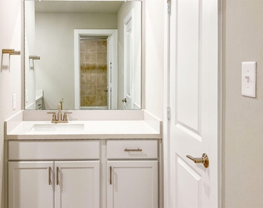21818 Fitzroy Manor Lane - Photo Thumbnail 20