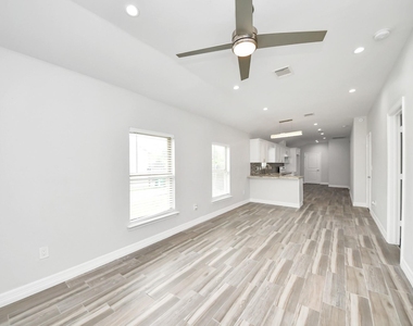 6613 Morrow Street - Photo Thumbnail 4