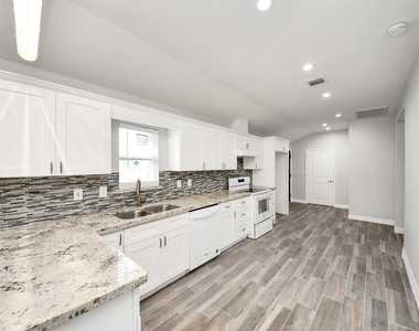 6613 Morrow Street - Photo Thumbnail 8