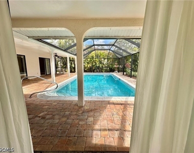 6113 Deer Run - Photo Thumbnail 27